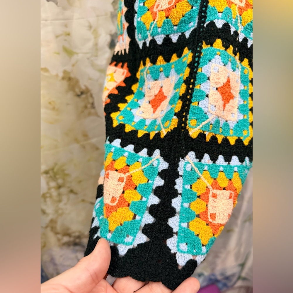 Rebellion Black Multicolor Crochet Short & Tank Set granny squares crop top - Picture 7 of 15